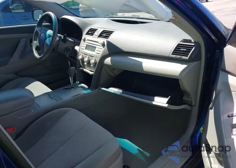 2011 Toyota Camry Le/Se/Xle z USA, uszkodzony, nr VIN 4T1BF3EK3BU751412